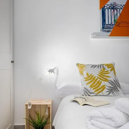 Espacioso 3 Hab Dobles 2 Banos, Junto Ayuntamiento Апартаменти *