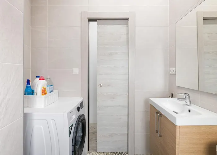 アパート Espacioso 3 Hab Dobles 2 Banos, Junto Ayuntamiento *